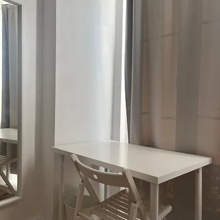 Bohemian House 게스트하우스 *